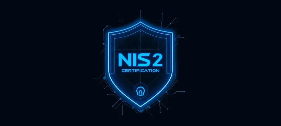 Visuel sur fond noir affichant un écusson numérique bleu avec inscription NIS2 Certification, règlementation et conformité en cybersécurité, accompagné du texte ‘Directive NIS2 : ce que doivent savoir les DSI’ destiné aux responsables des systèmes d’information et experts IT.